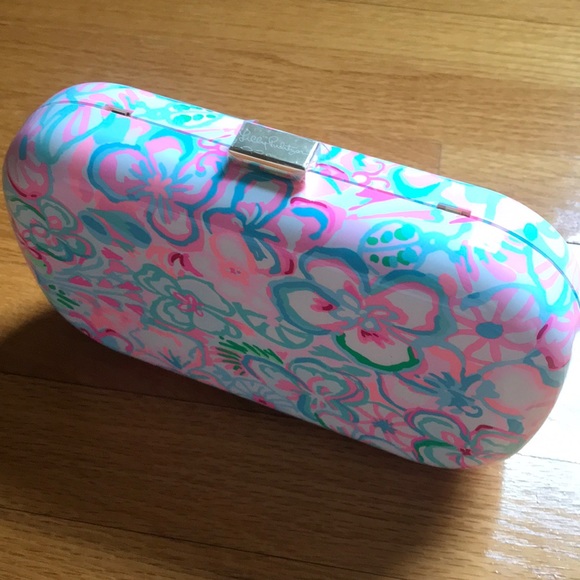 NWT LILLY PULITZER Lidia Minaudiere clutch - Picture 11 of 14